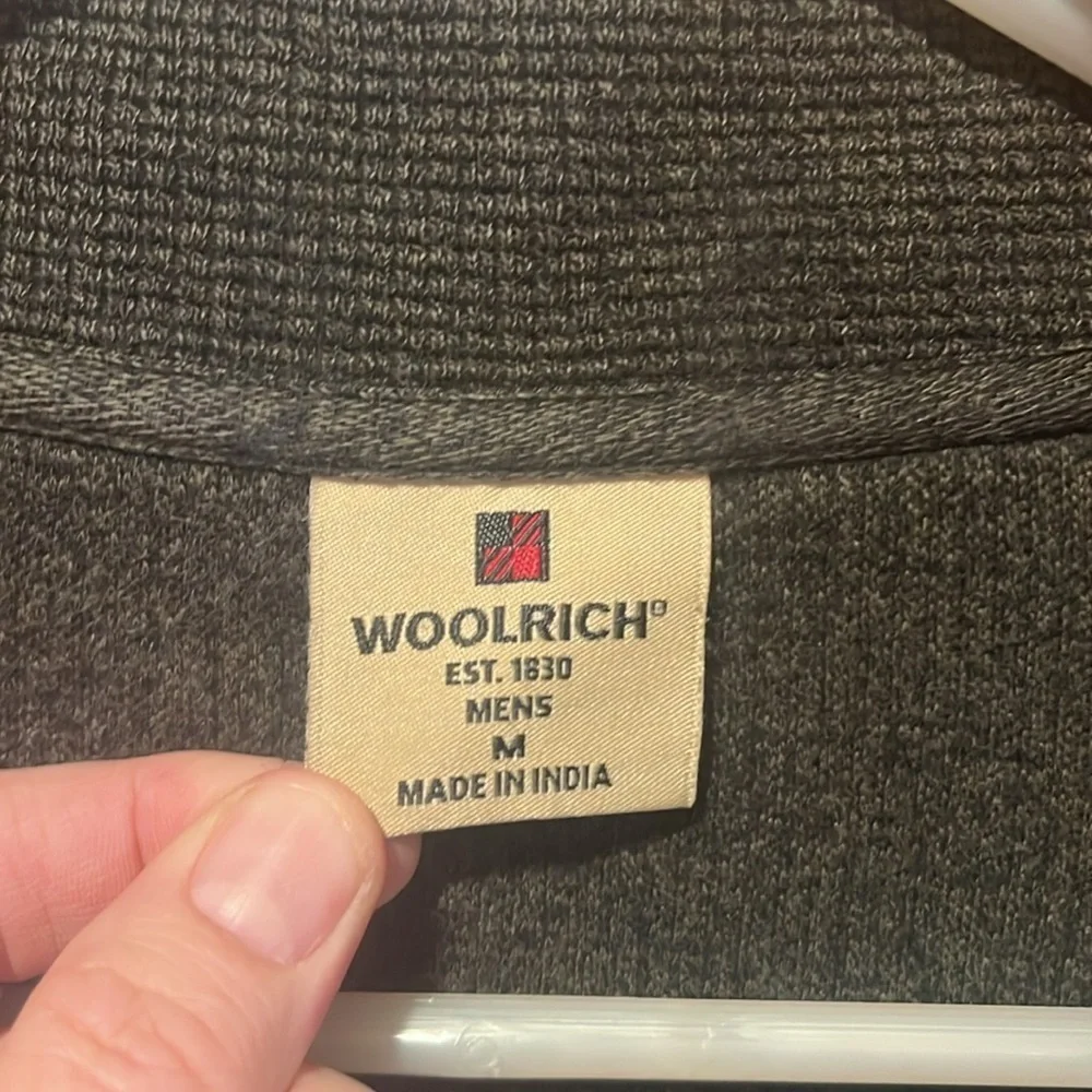 Woolrich mens quarter zip pullover size medium.